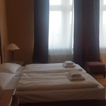 Отель Hotel Am Adenauerplatz Берлин